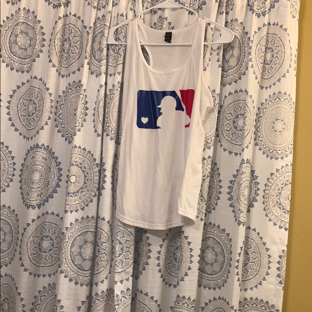 Baseball tank